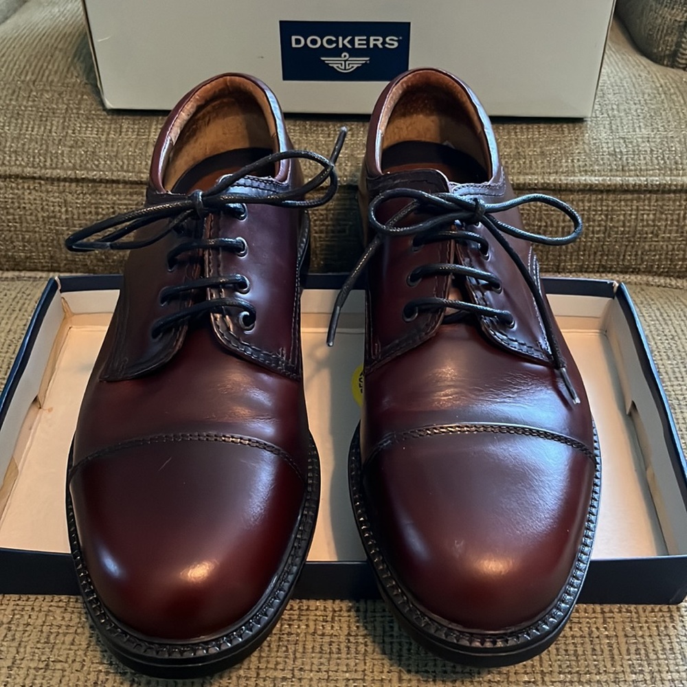 Vintage Dockers Leather Casual Dressy Shoes 9 Wide
